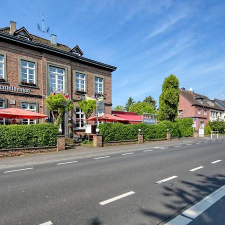 Hotel Restaurant Mathildenhof Pulheim Esterno foto