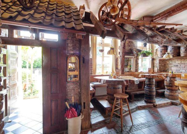 Hotel Restaurant Mathildenhof Pulheim Esterno foto