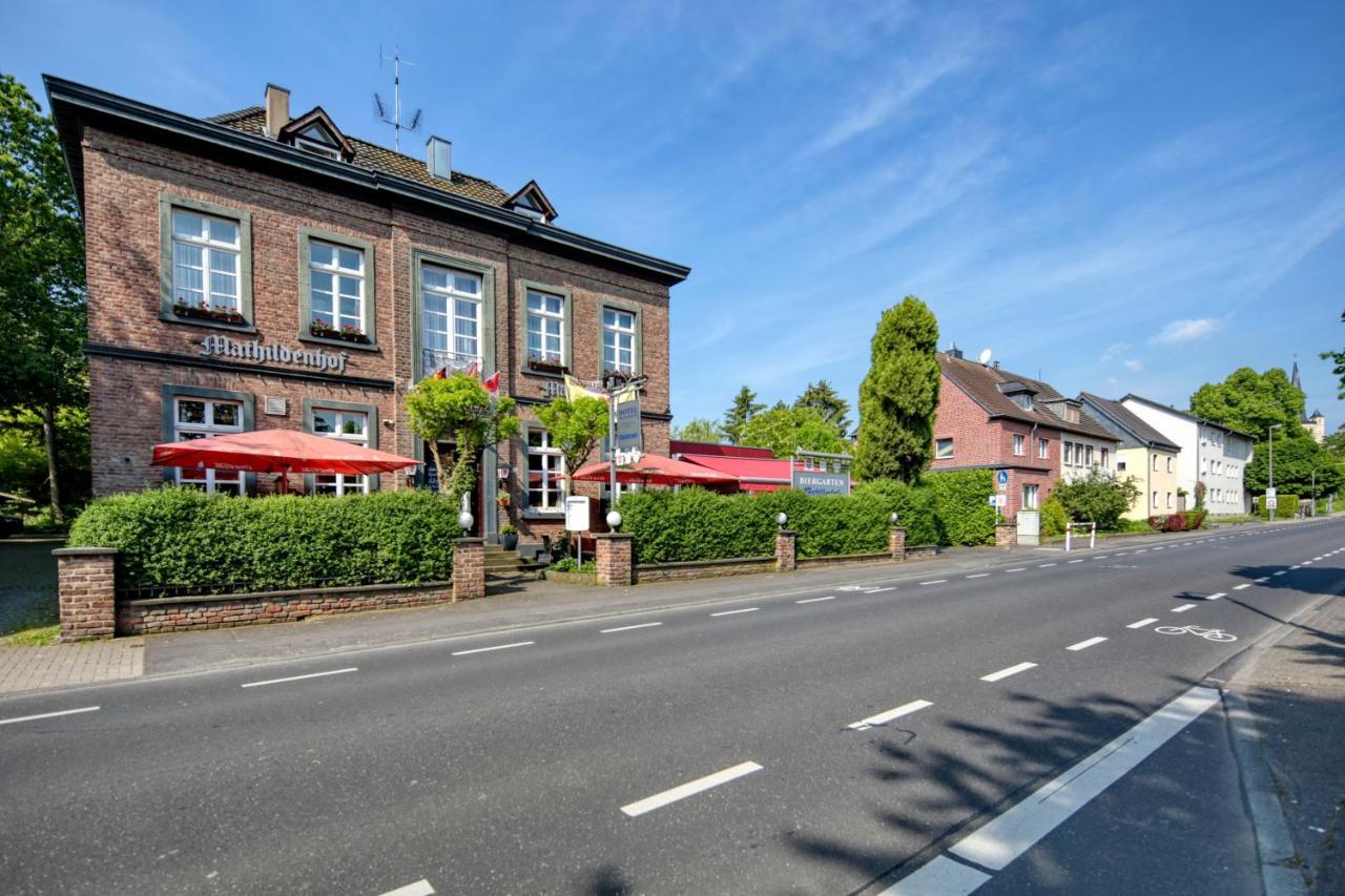 Hotel Restaurant Mathildenhof Pulheim Esterno foto